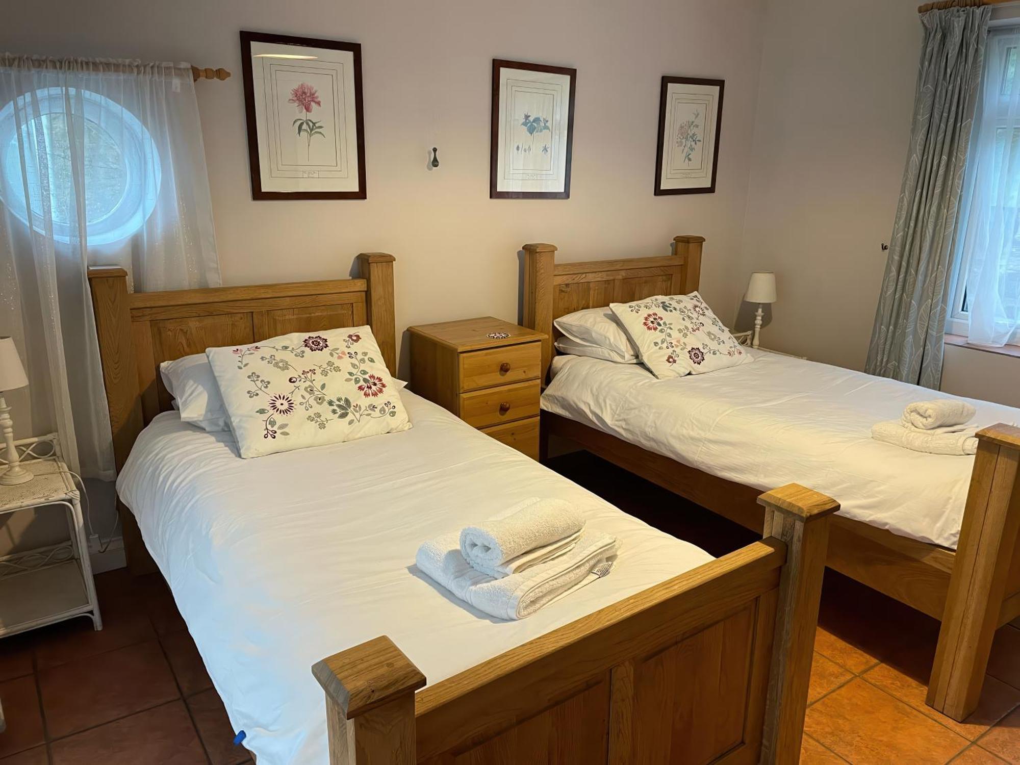 Mimosa Cottage Swyre Bagian luar foto