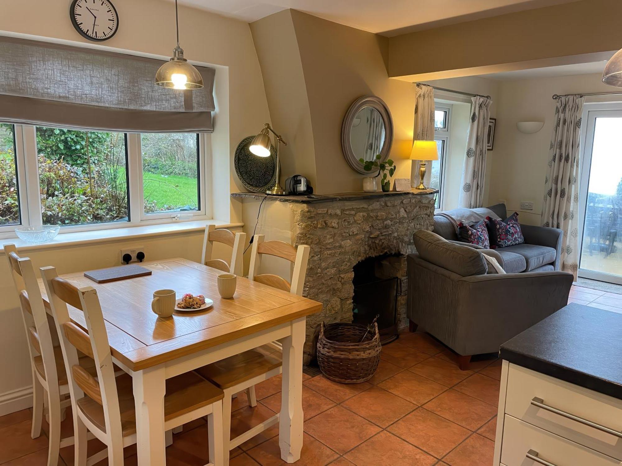Mimosa Cottage Swyre Bagian luar foto